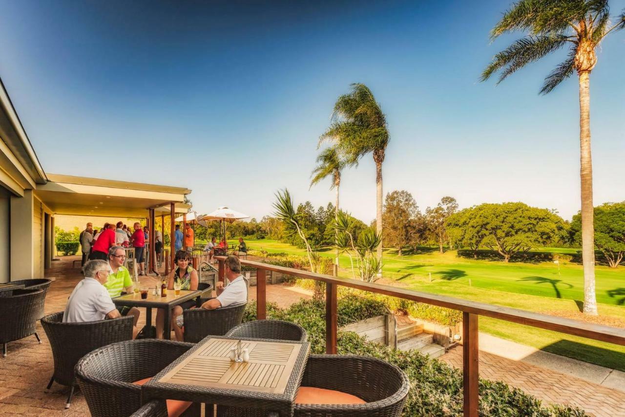 Fairway Village @ Windaroo Lakes Golf Club Екстериор снимка